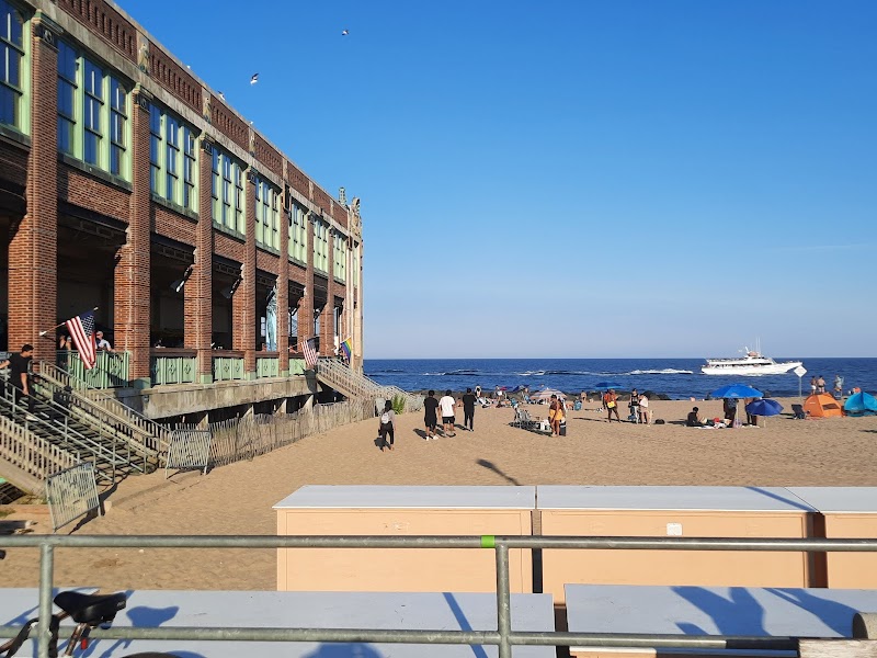Stone Pony Summer Stage photo 7