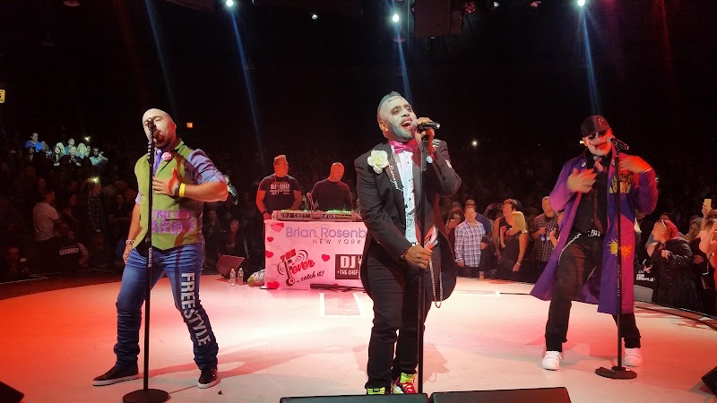 Flagstar at Westbury Music Fair photo 18
