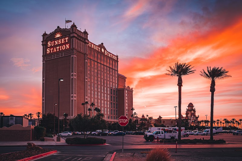 Sunset Station photo 5