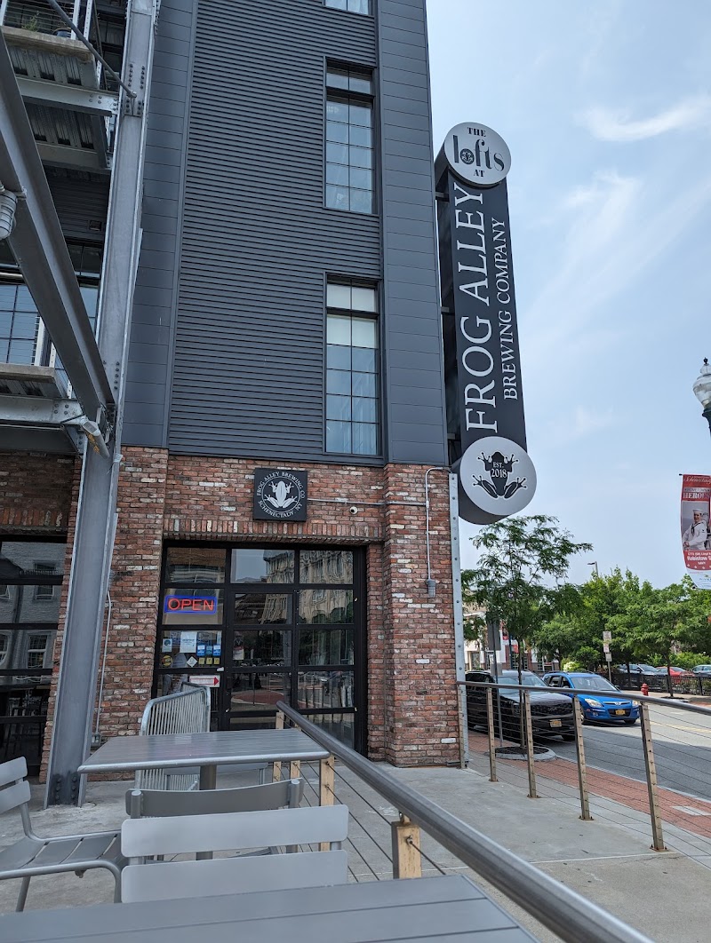 Frog Alley Brewing photo 4