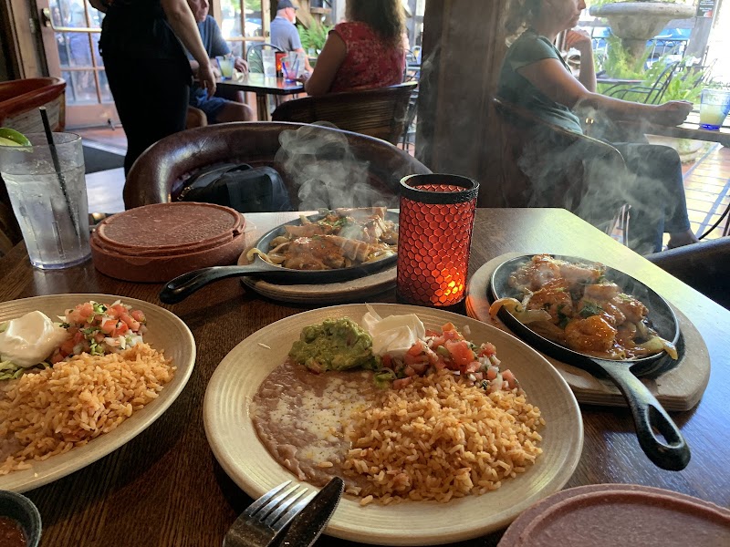 La Rosa | Tequileria & Grille photo 8