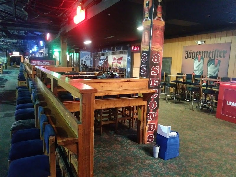 8 Seconds Saloon photo 9