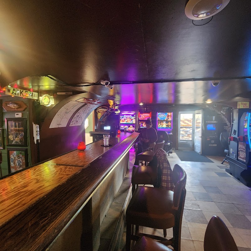 Friendly Valley Tavern photo 3