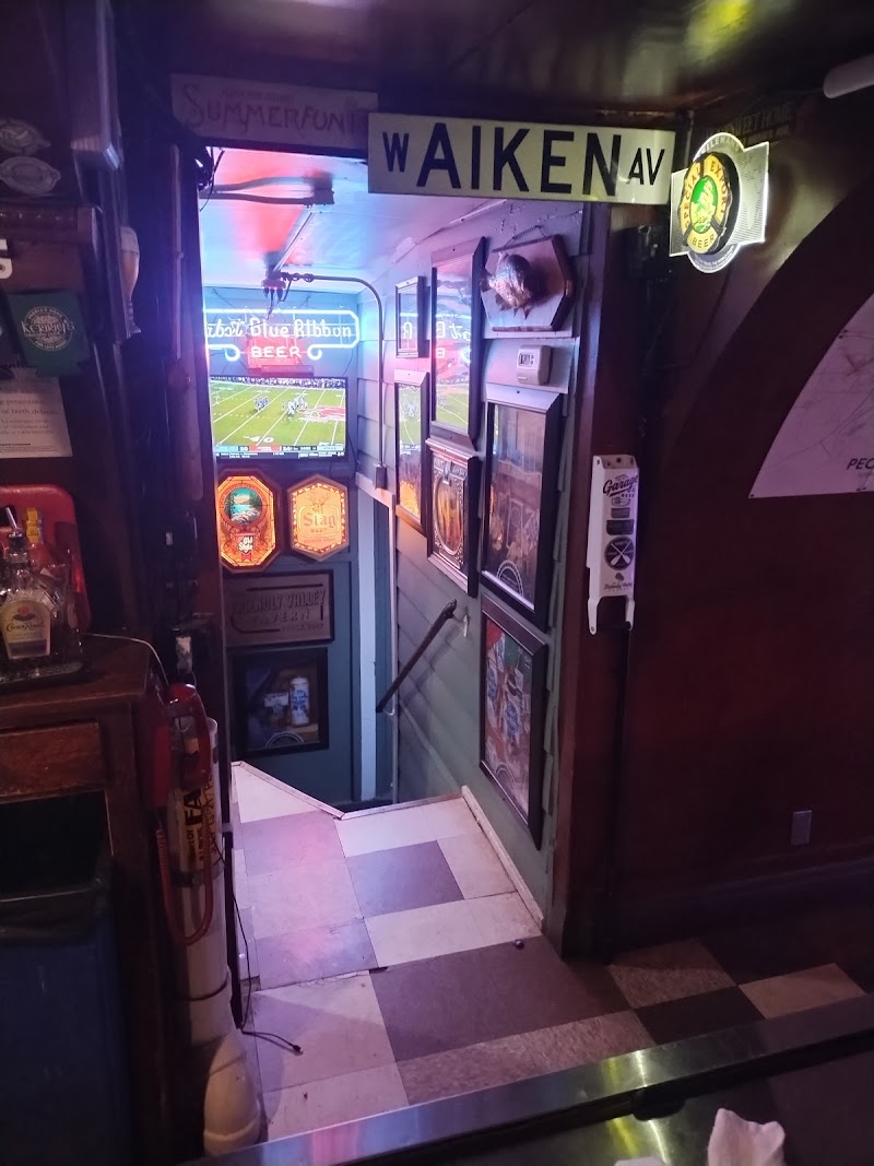 Friendly Valley Tavern photo 6