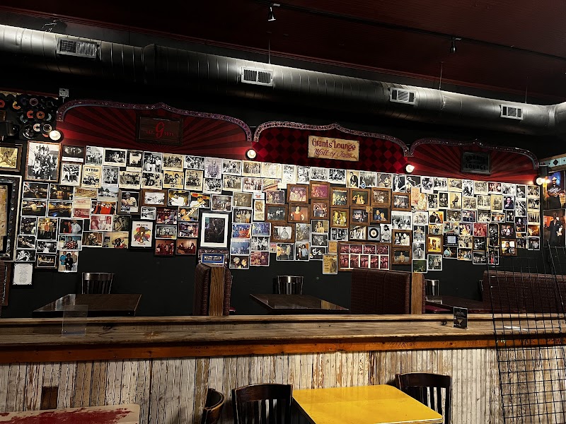 Grant's Lounge photo 2