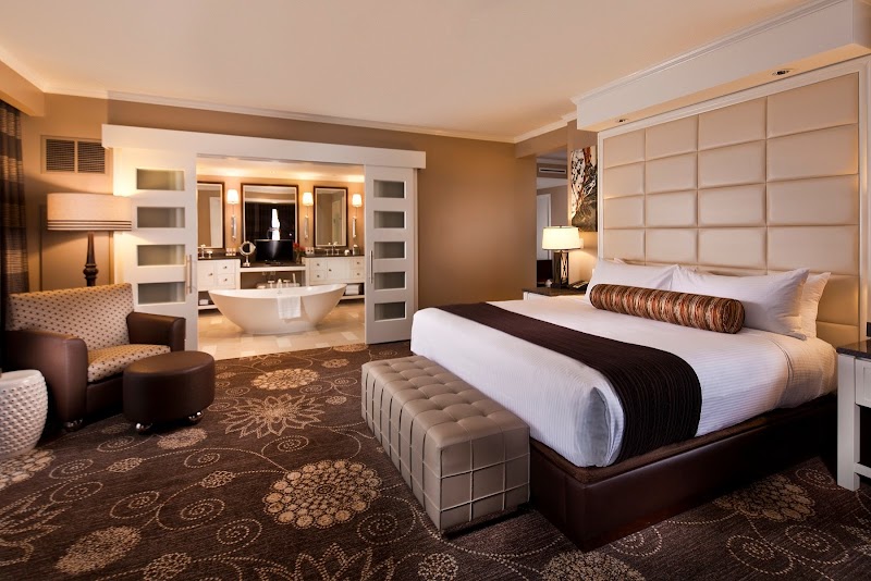 Golden Nugget photo 2