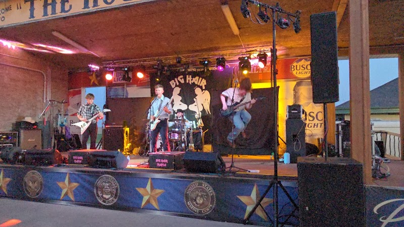 Wild Hogs Saloon & Eatery photo 5