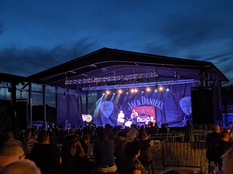 Riverfront Live photo 2