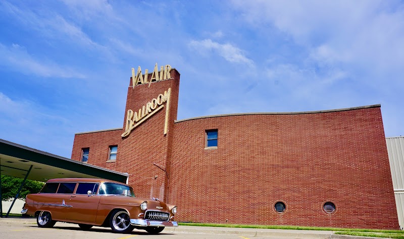 Val Air Ballroom photo 4