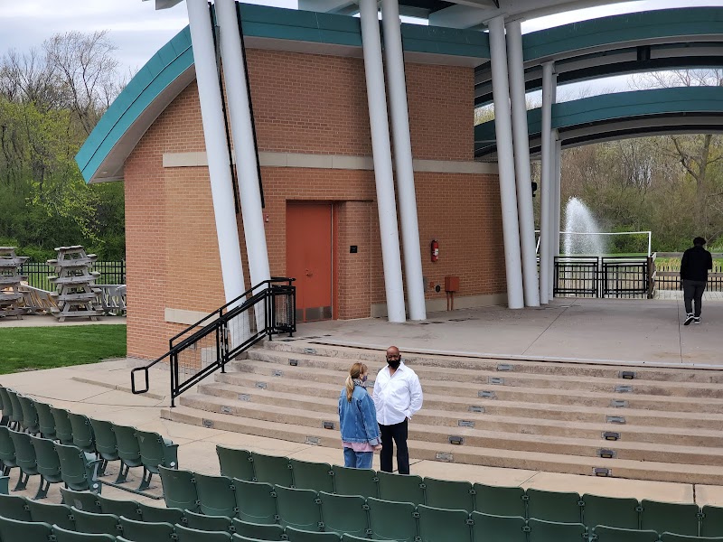 Country Club Hills Amphitheater photo 3