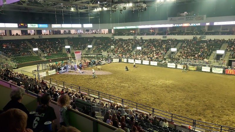 Town Toyota Center photo 5