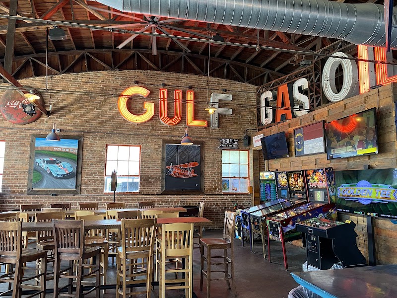 Bowstring Pizza and Brewyard photo 4