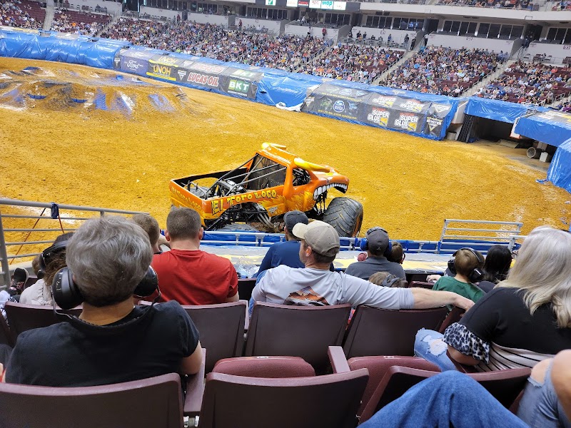 Simmons Bank Arena photo 4
