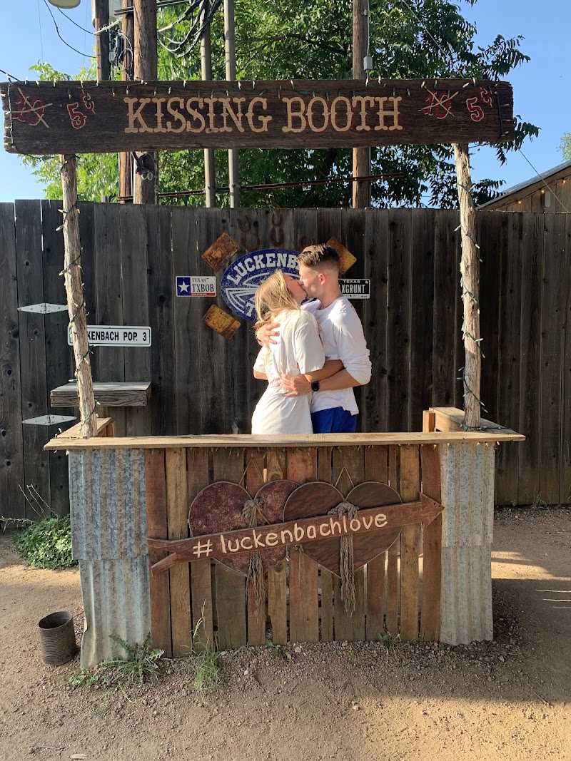 Luckenbach Texas photo 9