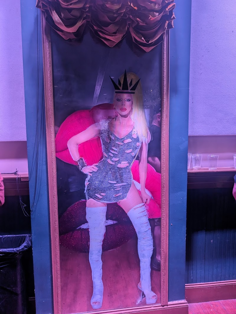 The Queen photo 10