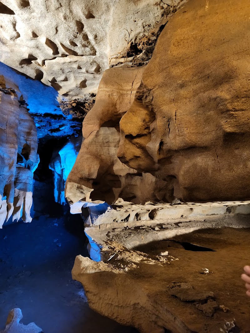 The Caverns photo 4