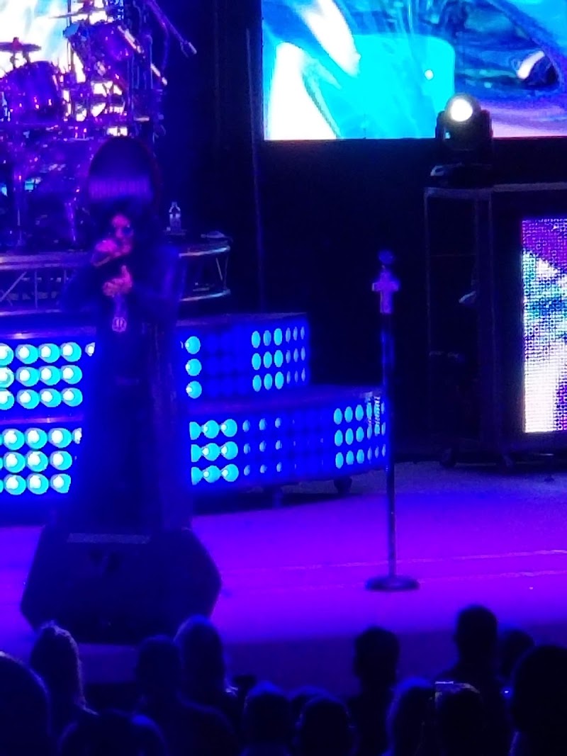 Devon Lakeshore Amphitheater photo 10