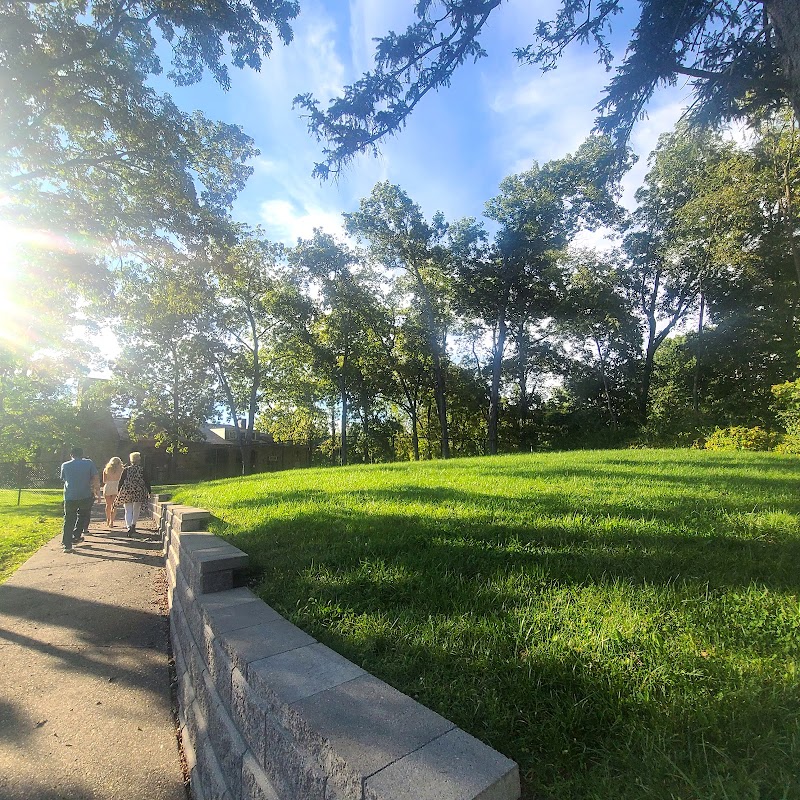Devon Lakeshore Amphitheater photo 6