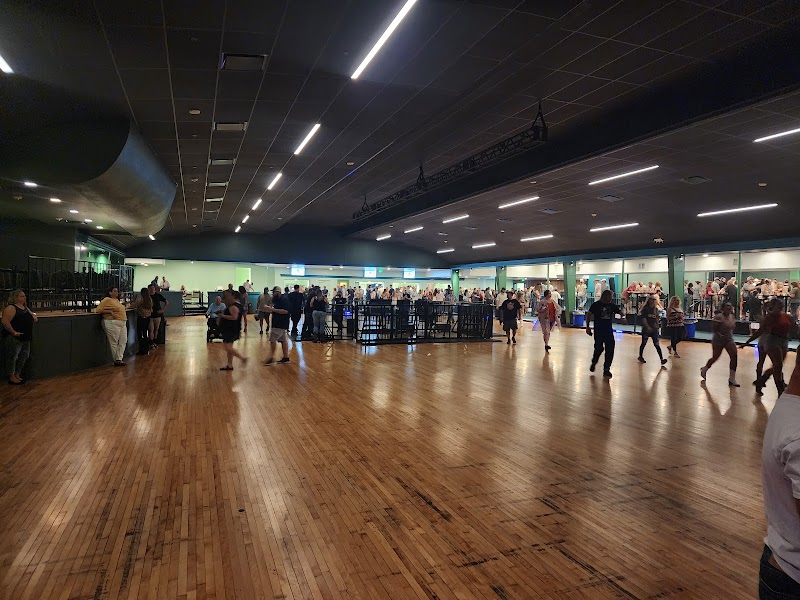 Val Air Ballroom photo 17