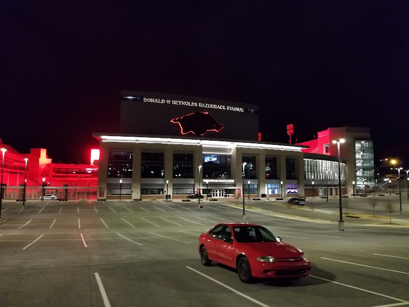 Donald W. Reynolds Razorback Stadium photo 5