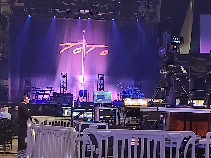 Summit Arena photo 6
